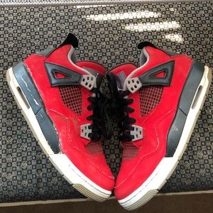 jordan 4 toro